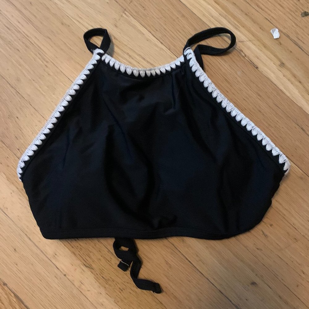 Black bikini top